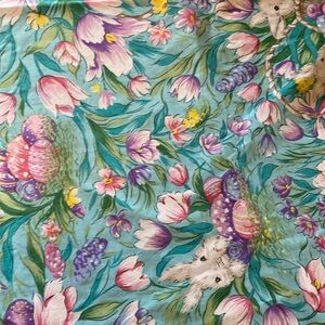 7 Easter Napkins & 2 Tables cloths-round&rectangle
Bunnies, Flowers, Basket,eggs